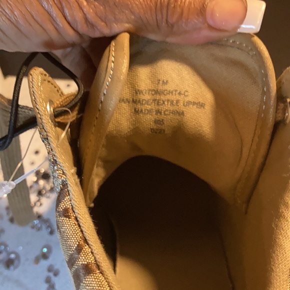 Guess athletic hi tops - Picture 9 of 16